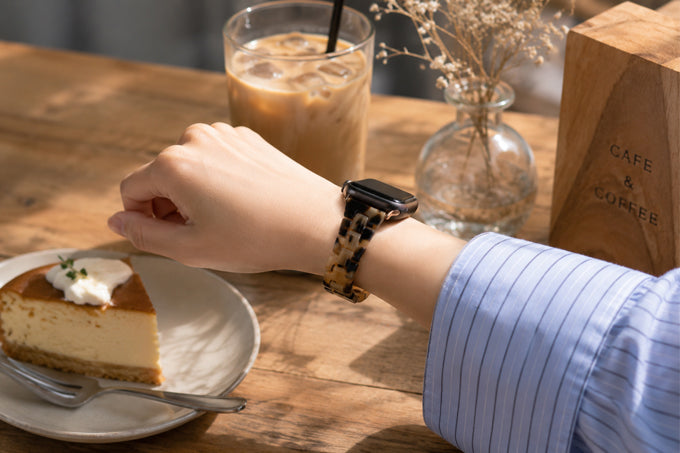 休日コーデに合わせたいApple Watchバンド5選｜おしゃれな手元で差をつけよう